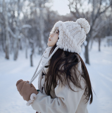 Faux Fur Pompom: Gray